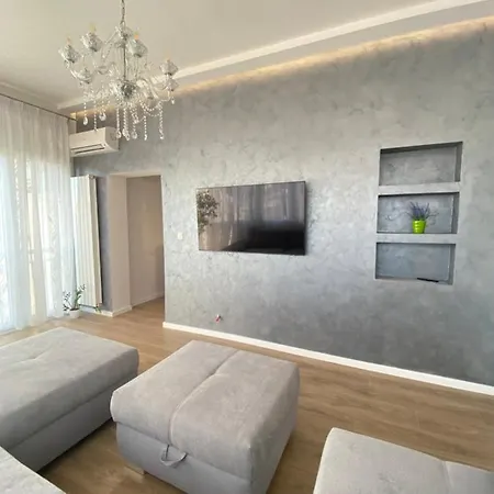 Lana Apartment