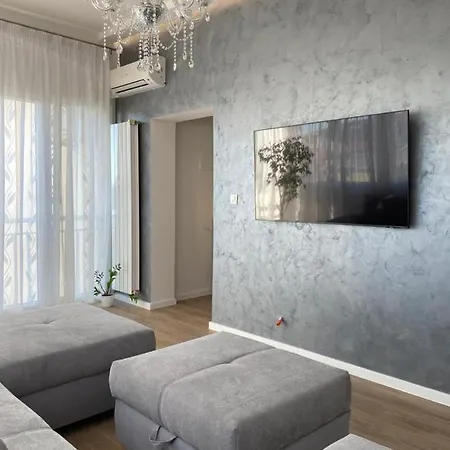 Lana Apartment